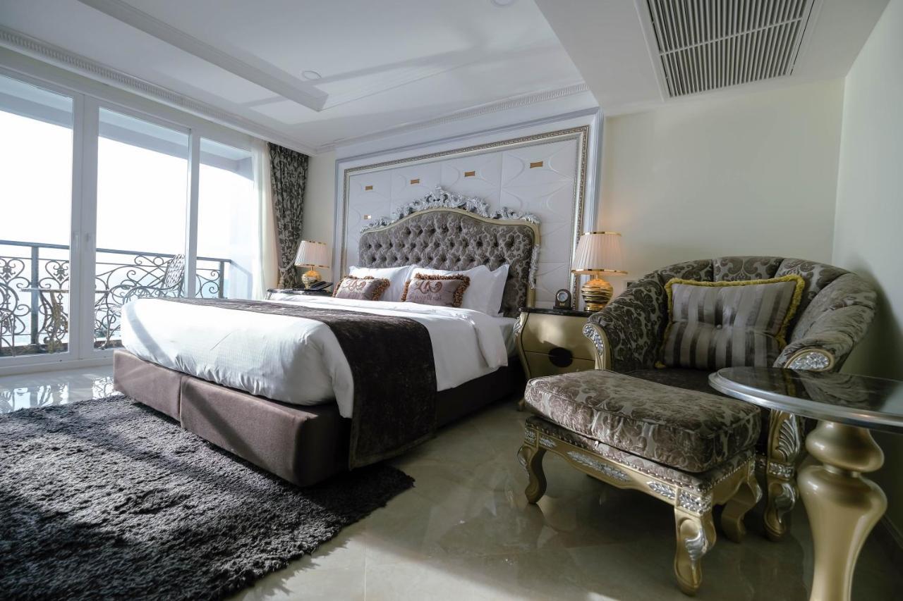 Lk Emerald Beach - Sha Extra Plus Pattaya Εξωτερικό φωτογραφία A bedroom at the hotel
