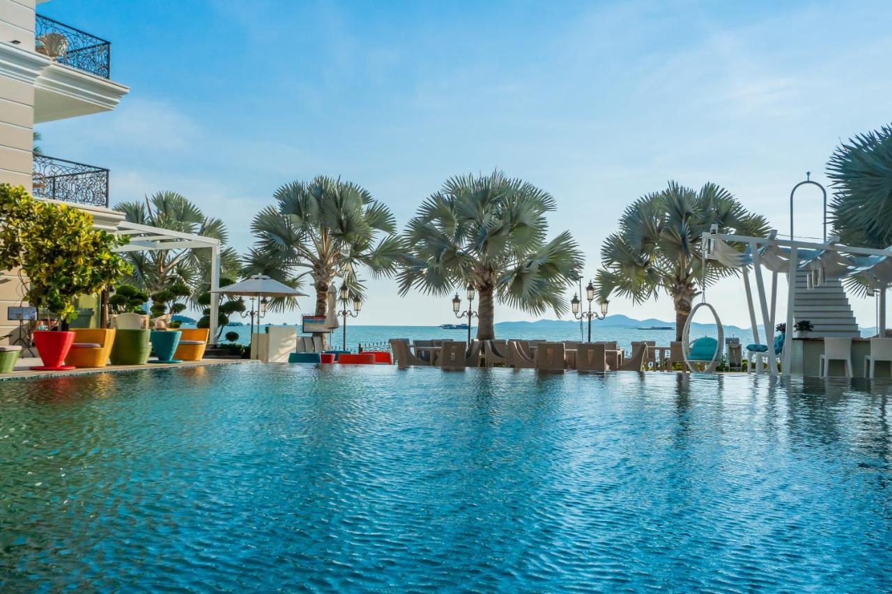 Lk Emerald Beach - Sha Extra Plus Pattaya Εξωτερικό φωτογραφία Infinity pool at the hotel
