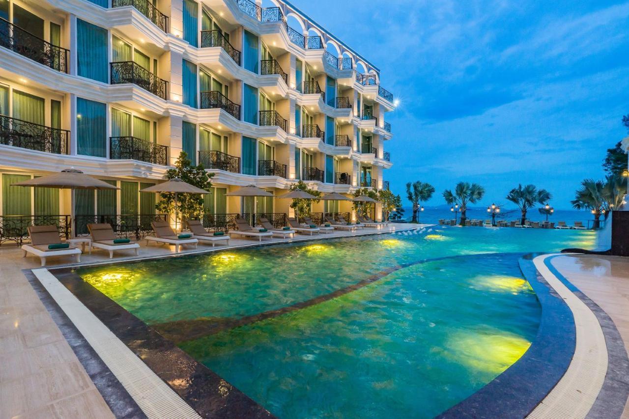 Lk Emerald Beach - Sha Extra Plus Pattaya Εξωτερικό φωτογραφία The Royal